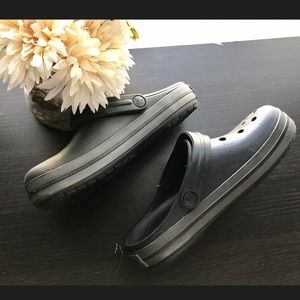 Black crocs original